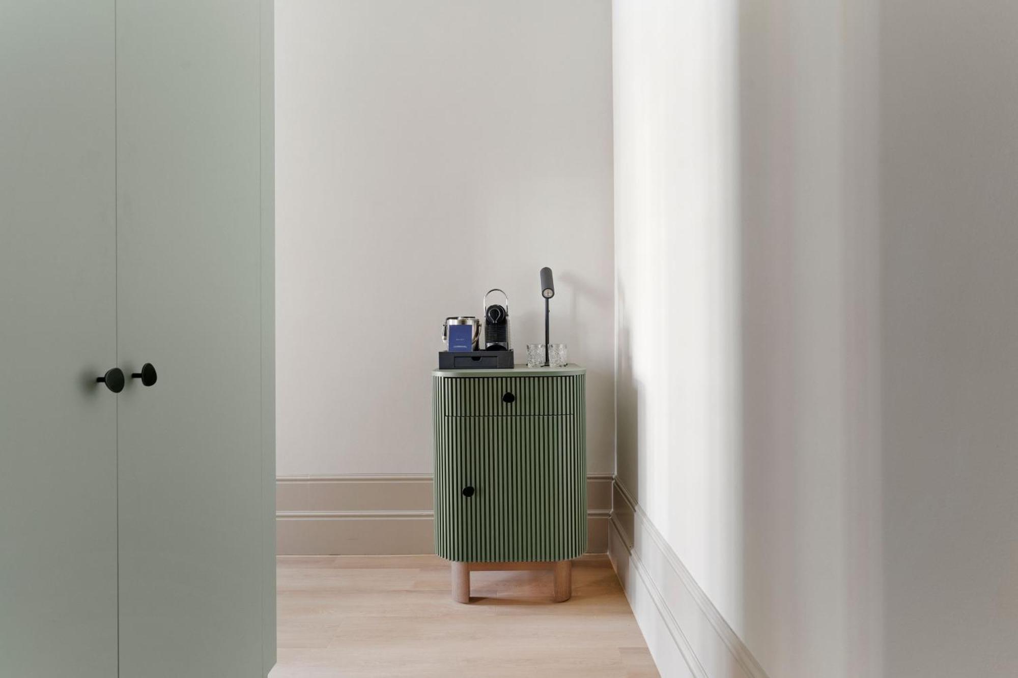 The College Amsterdam, Autograph Collection 5*