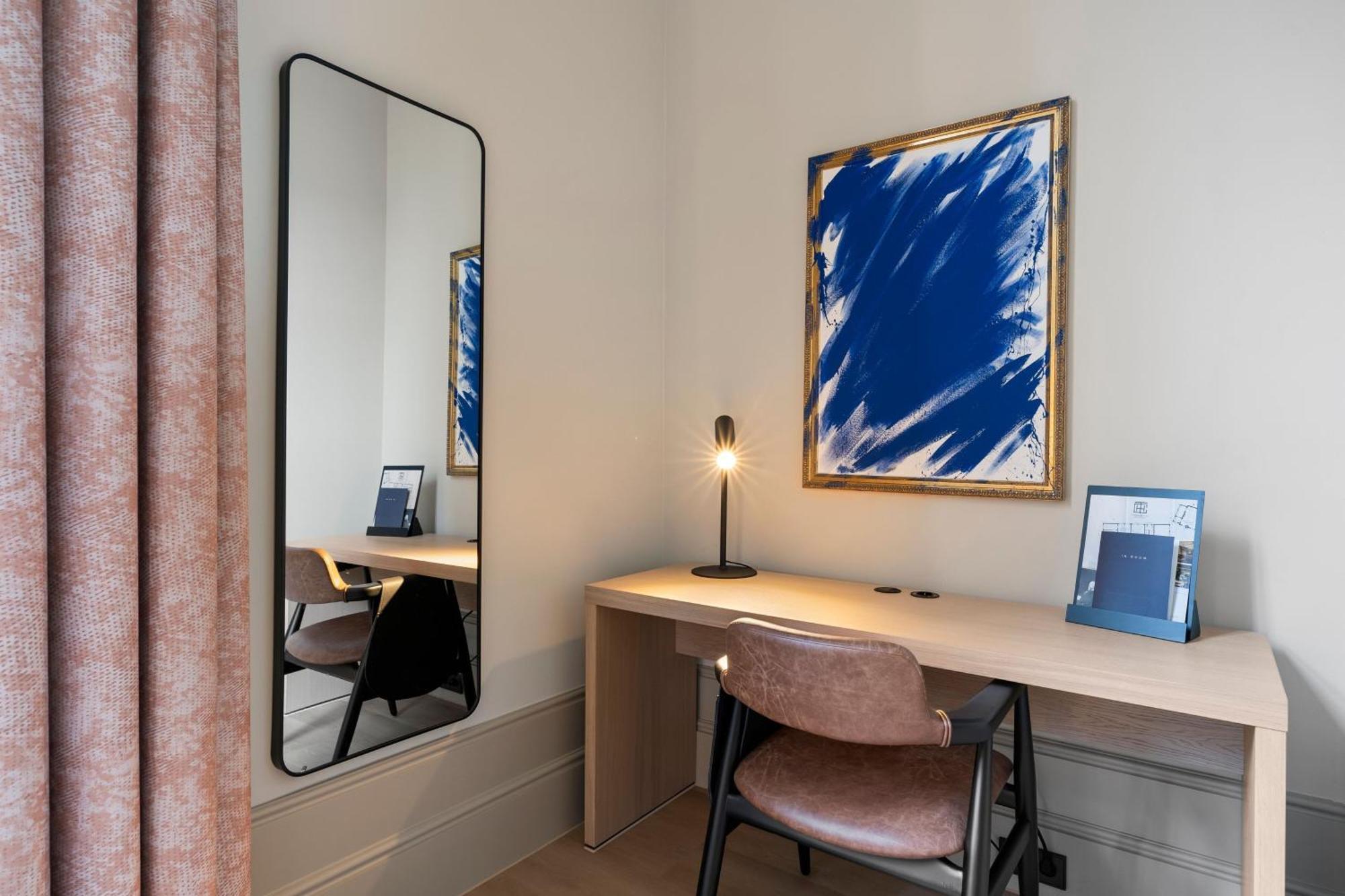 The College Amsterdam, Autograph Collection