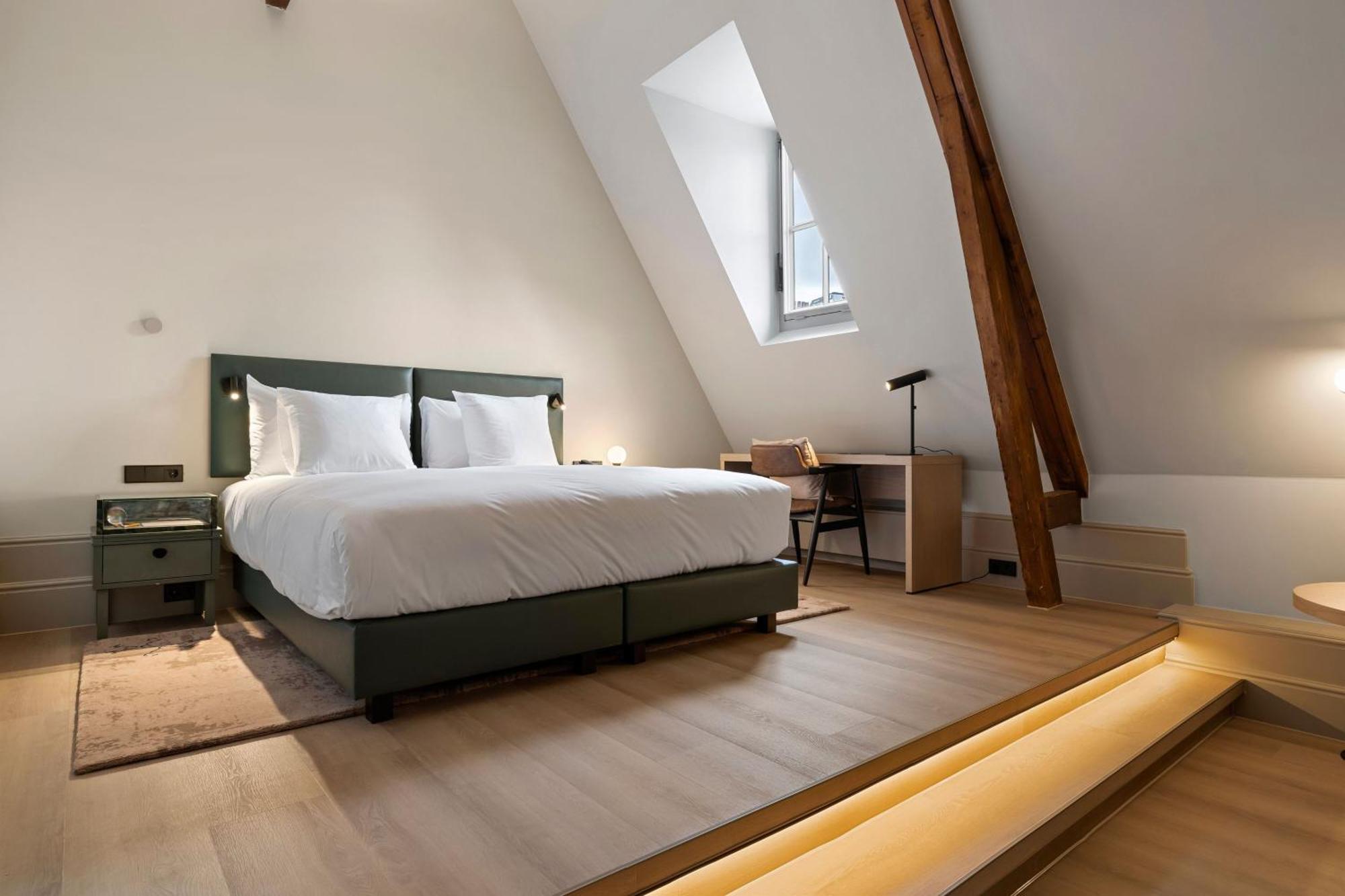 Hotel The College Amsterdam, Autograph Collection 5*
